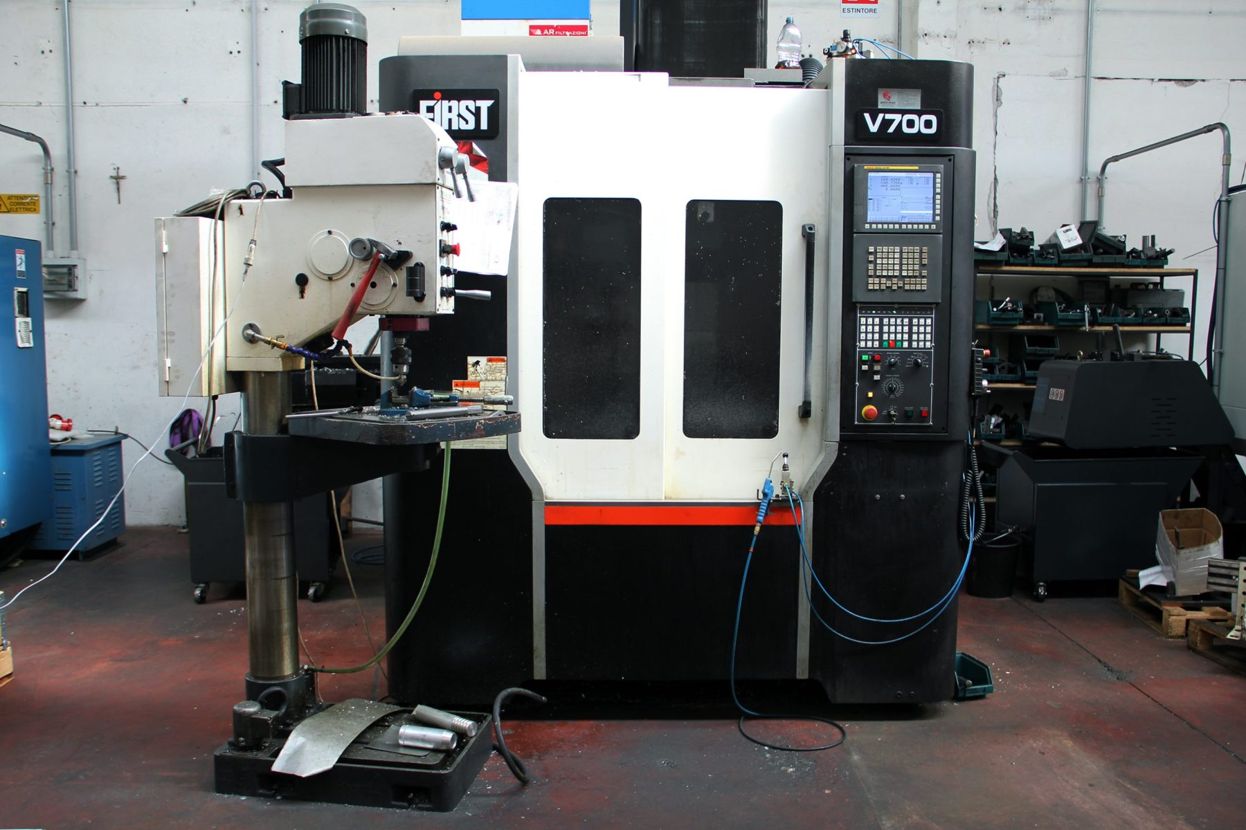 Centri Lavoro Verticali FIRST - Serie V700